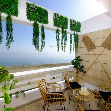 Lazuli Sea View Beachfront Ap 253 Apartment