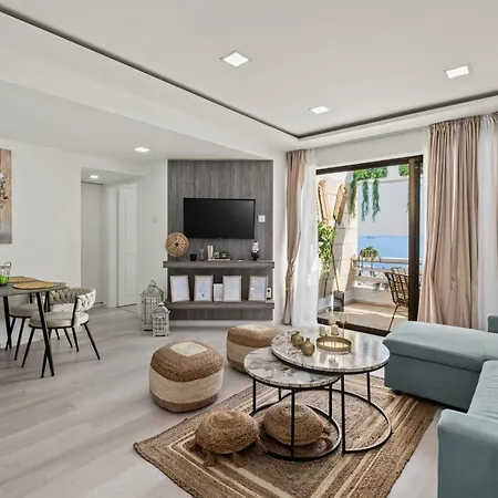 Lazuli Sea View Beachfront Ap 253 * Larnaca