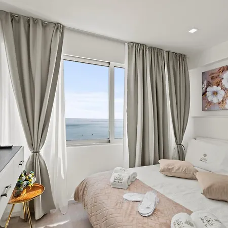Lazuli Sea View Beachfront Ap 253 Apartment Larnaca