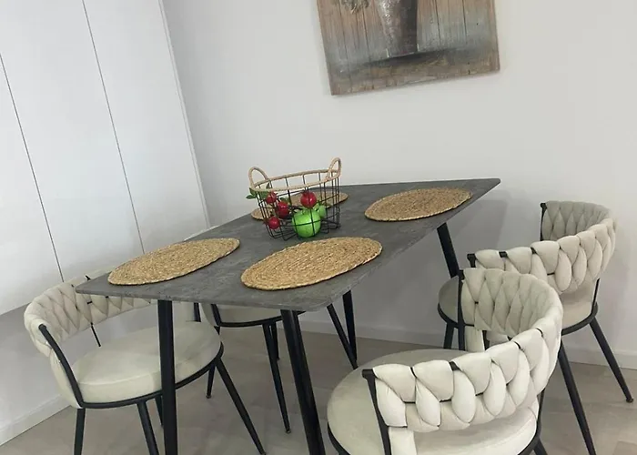 Lazuli Sea View Beachfront Ap 253 * Larnaca