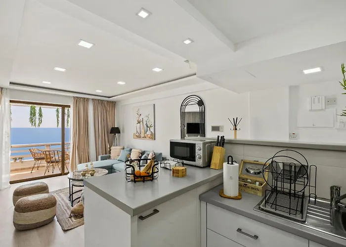 Lägenhet Lazuli Sea View Beachfront Ap 253