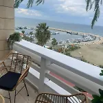 Lazuli Sea View Beachfront Ap 253 * لارنكا
